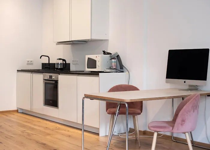 Mit Parkblick & Massagestuhl *